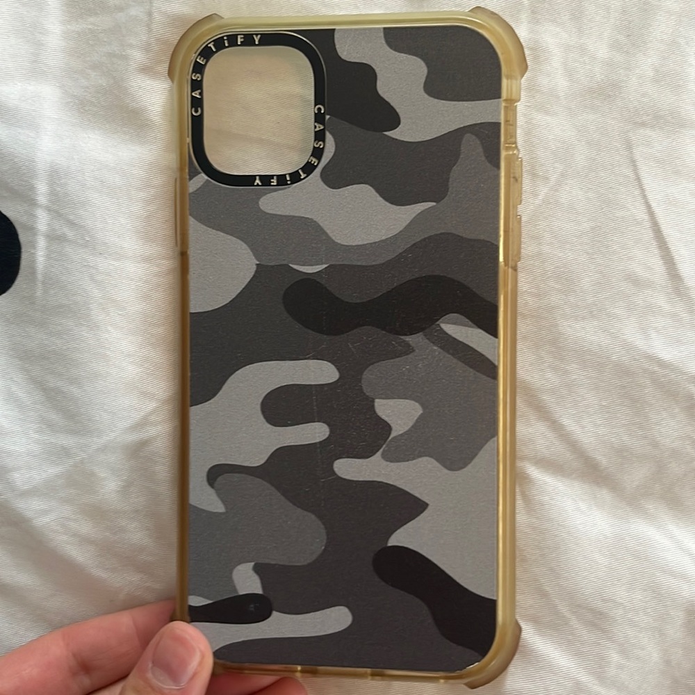 Castify impact case iphone 11